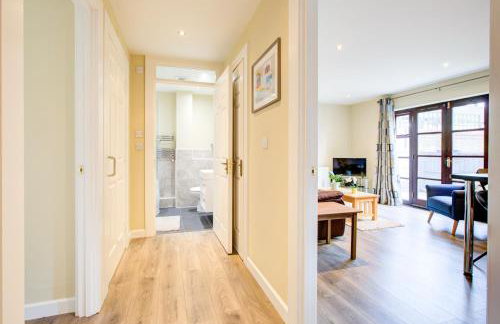 Spacious & Modern 2 Bed sleeps 5 in Walthamstow - Foto 14