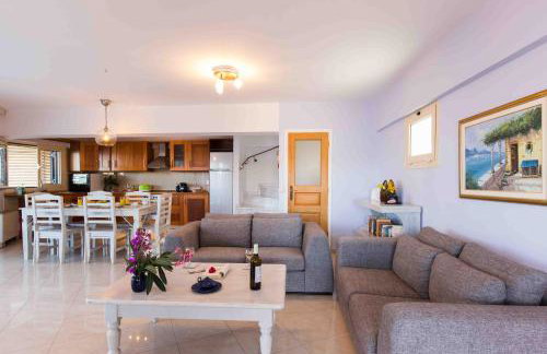 Salty Breeze - Photo 42