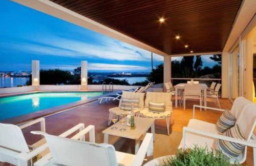 VILLA LANTANA -Vistas únicas al puerto de Mahón - Foto 3