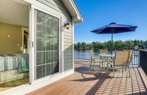 Modern Waterfront Gem w/ Dock on Lake Monomonac - Foto 17