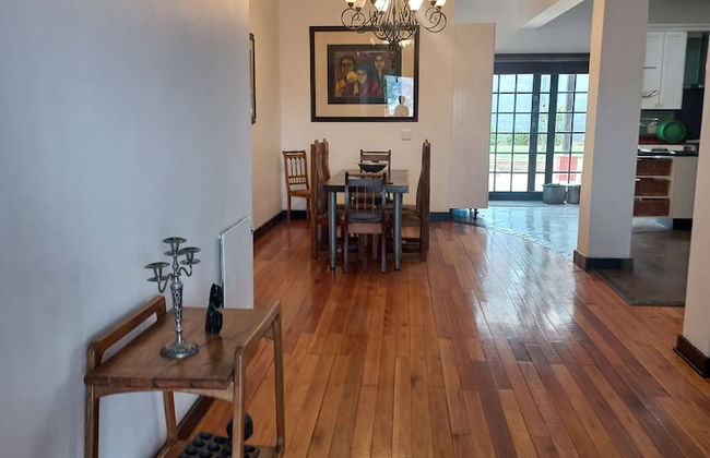 Jakes's Place Modern Comfortable & Sunny 3-bedroom House in Kensington - Photo 10