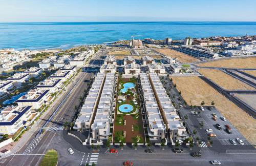 Playa Elisa Costa 819 - Pool view 400m from Mil Palmeras beach - Foto 17