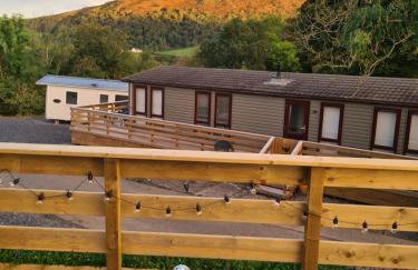 Unique Caravan with Outdoor Space Lodge - Foto 15