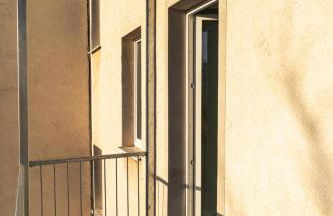 Zentrumsnahe 2-Zimmer Wohnung mit privatem Parkplatz und Balkon - Foto 15