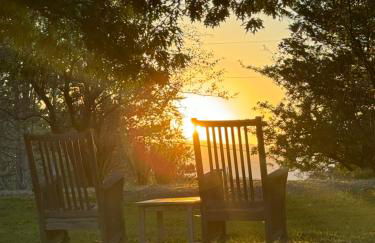 Relaxing Catskill Escape- Mountain Views - Hot Tub - Fire Pit - Heated Pool - Foto 2