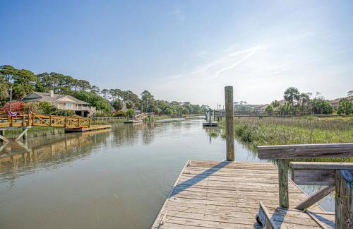 NEW LISTING Six Bedrooms - Private Dock - Steps to the Beach - Sleeps 14 - Foto 71