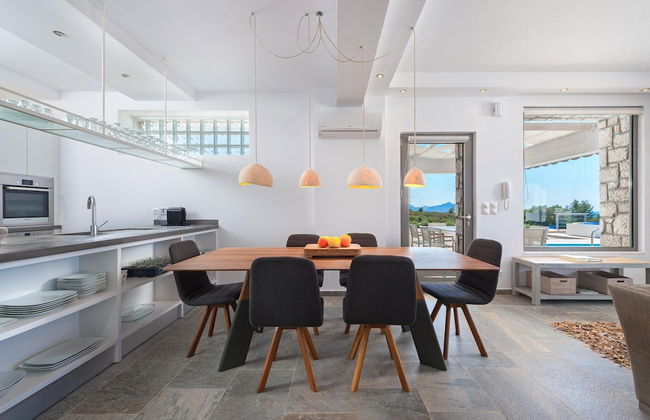 Villa in Rhodes With Infinity Pool & Sea Views - Foto 31