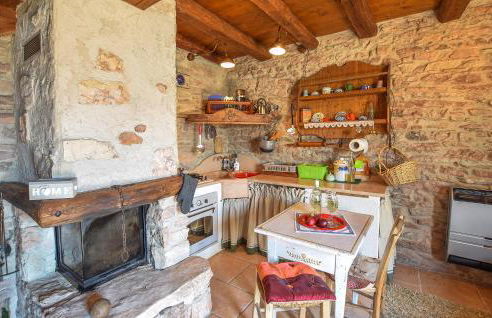 Amazing Home In Lamon With Wifi - Foto 14