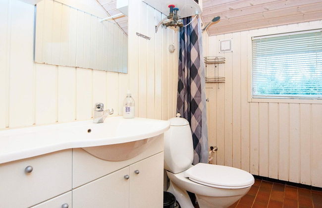 6 Person Holiday Home in Farvang - Photo 13