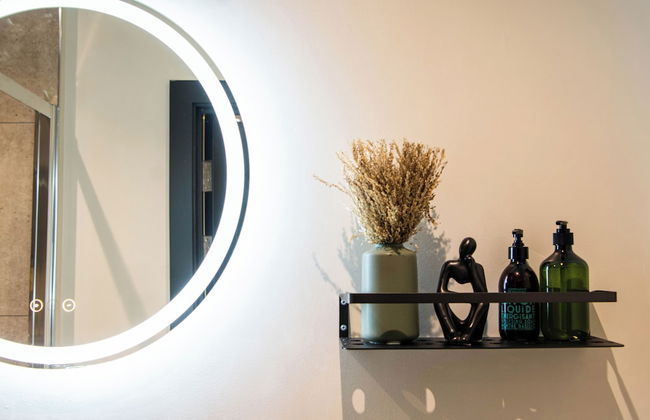 Thetford Hive - Photo 43