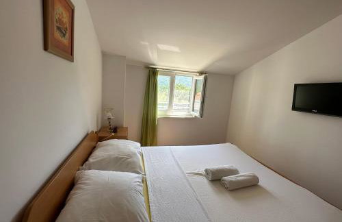 Apartments Brkić, Lozovac Krka NP with Pool - Foto 15