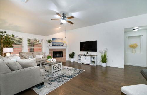 Texas Luxury Home 2 - Photo 1