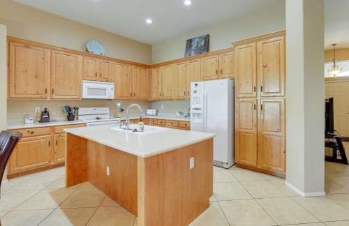 Golfers Oasis with Heated Pool in Avondale! - Foto 3