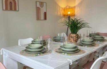 Maison chaleureuse 4 chambres avec jardin - Proche Paris - ARENA Paris Nord Villepinte - Parc des expositions - Aéroport CDG - Disney - Astérix - Foto 3