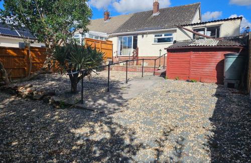 Bristol 2-Bed Bungalow Sleeps 4 Parking - Foto 22