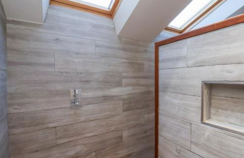 Beacon House - Photo 43