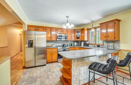 Game Room and Private Yard Family Gem in Kunkletown - Foto 8