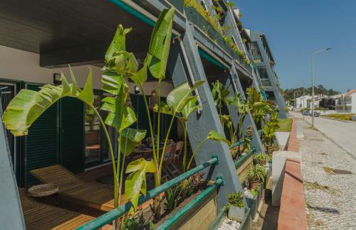 Surf GuestHouse - 7min walk to the beach - Foto 9