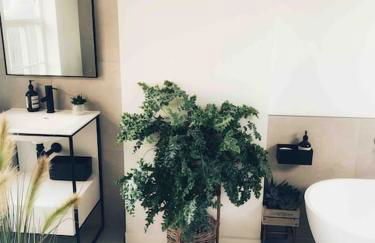 Teddington terraced cottage 3 floors, 3 bedrooms - Foto 6