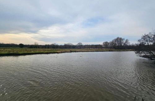 Bure River Lodge Houseboat - Photo 19