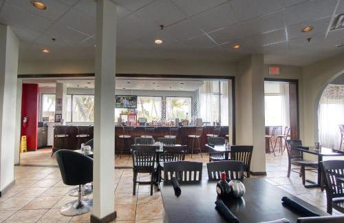 Deluxe Studios and Apartments at the Casablanca - Photo 64