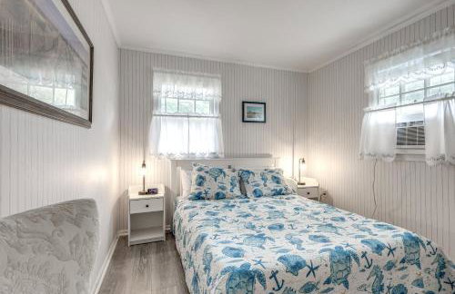 Less Than 2 Mi to Beach Cozy Cottage with Patio on Cape Cod - Photo 23