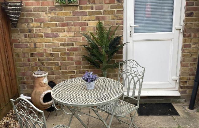 Beautiful 1-bed Studio in Uxbridge, London - Foto 8