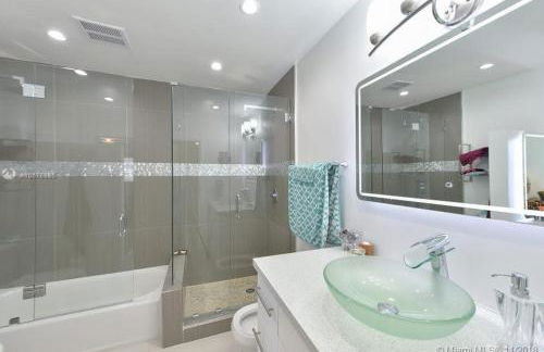 Modern Miami Oversized 3 Bedroom in Central Location - Foto 52
