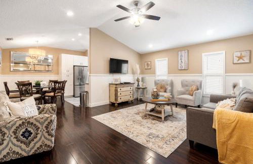 Your Home Away From Home 3Br 2Bth House with EV PLUG IN on site & Only 8 min to downtown - Foto 3