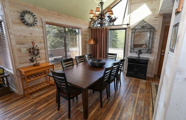 Seven Springs Sunridge 3 Bedrooms Premium Condo, Private Hot Tub! by RedAwning - Foto 32