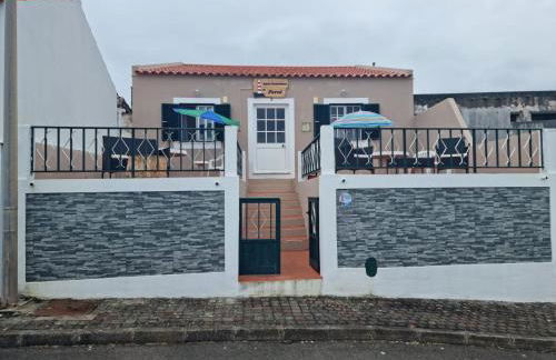 "Apartamentos do Farol" com vista para o mar - Foto 2