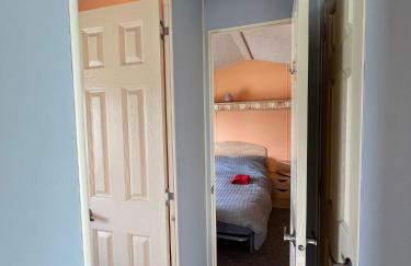 Light and Airy 2 Bedroom Mobile Home - Foto 19