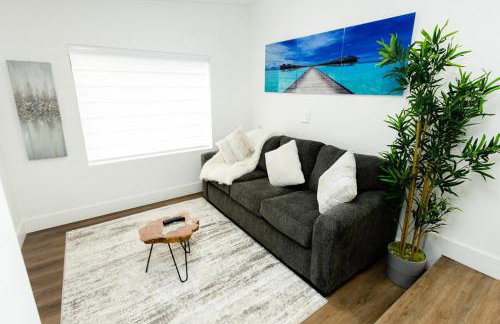 Your Perfect Oasis in Miami! - Photo 3