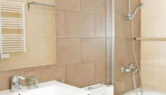 Claris Apartments - Photo 3