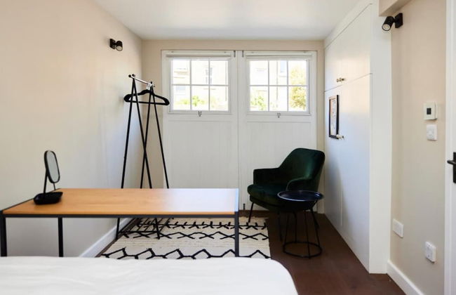 The Holland Park Crib - Classy 2bdr House - Photo 6