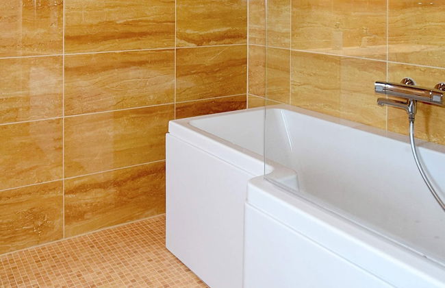 6 Person Holiday Home in Eidsvag - Foto 12