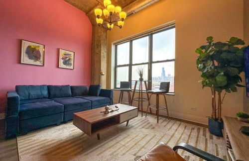 Modern 2BR Loft with Amazing City Skyline View and Optional Parking for 8 Guests Near McCormick Place and Soldier Field - Foto 1