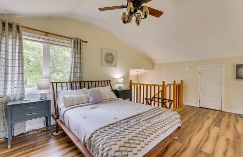 Breathtaking Marble Home on 5-Acre Hillside! - Foto 21