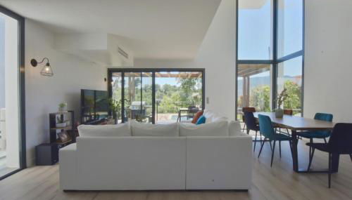 Contemporary Villa with Pool & Jacuzzi - Foto 3