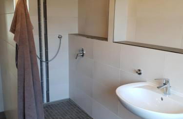 MESSE CGN-DUS Studio-Wohnung für 2-4; Zumietung bis 8 Personen möglich - Foto 18