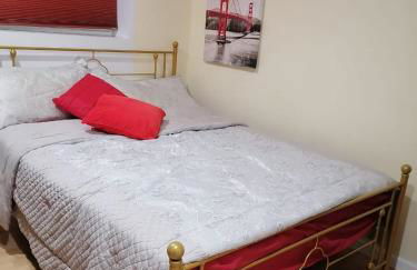 Great motherlaw apartments with your own entrance! - Foto 40