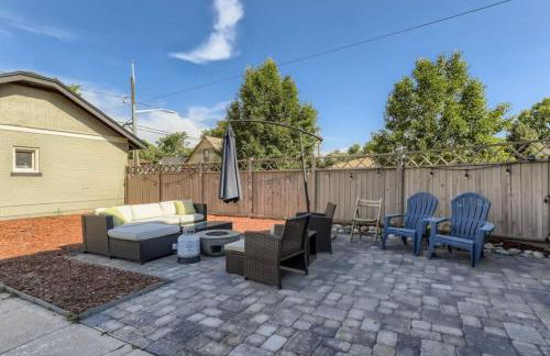 A Pet Friendly And Remodeled I Near RiNo Where Sleeps 7 - Photo 9