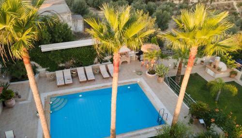 Stamnelia Villa - Photo 2, sunbed, Garden view