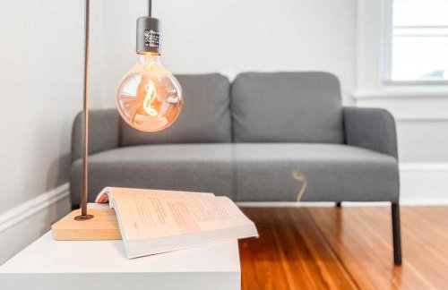 Homey Lodge - Cozy home / Walk to Revolution Mill / Near Downtown / Perfect for groups and family / Free parking - Foto 22