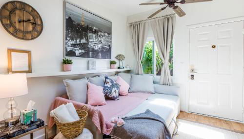 Charming 1-Bedroom Home near Downtown Culver - Photo 2