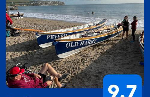 Swanage Bay Coastal Apartment - Photo 23