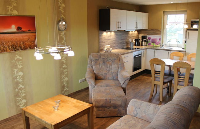 Sunny Holiday Home With Fenced Garden - Foto 1