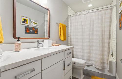 Spacious Family Retreat - Media Room & Patio home - Foto 29