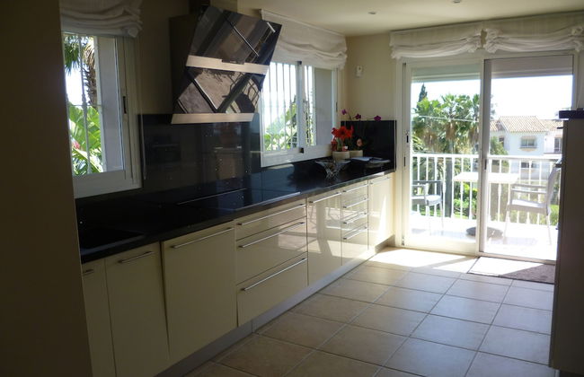 Luxury Villa With Pool & Jacuzzi - Foto 7