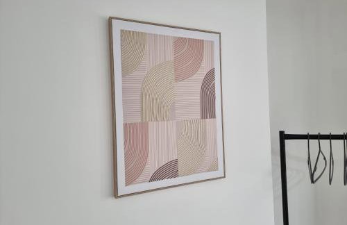 Entire 3 bedroom home with Parking in Welling, London, UK - Photo 44